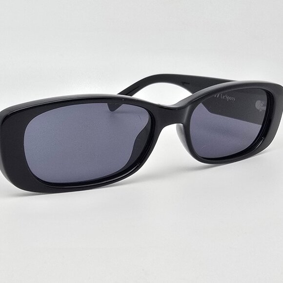 Le Specs Unreal! 1902078 Shiny Black Frame Smoke Grey Lens Sunglasses 52-16-140 - Picture 10 of 16